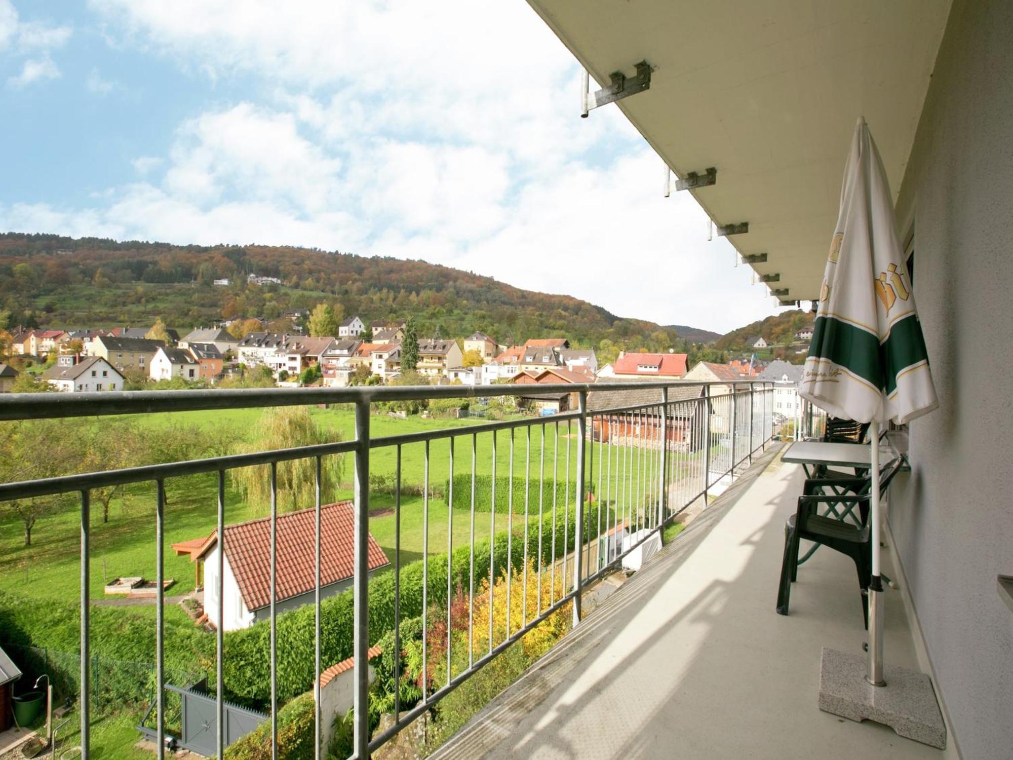Apartment In Bollendorf With Forest View Exteriör bild